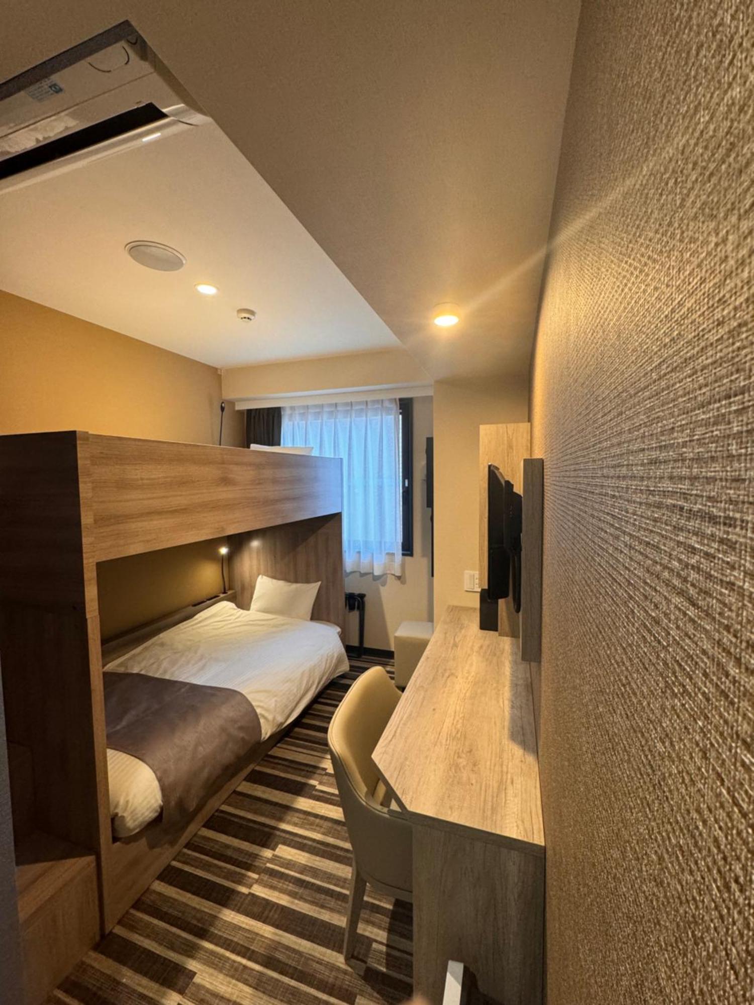 Hotel Sanrriott Shinsaibashi Осака Екстер'єр фото
